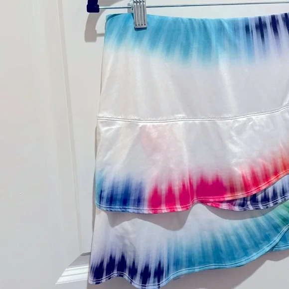 LUCKY IN LOVE Tennis Pickleball Skirt M EUC - Picture 1 of 8